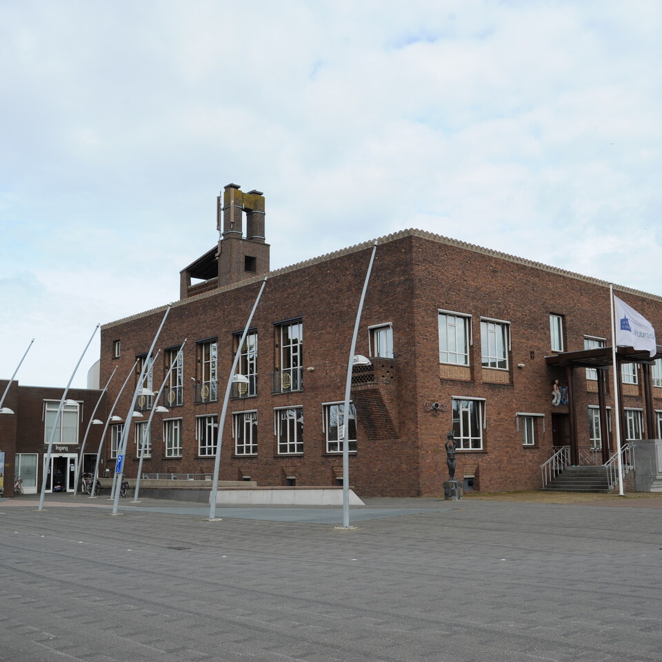 Wieringerwerf - Cultuurschuur - Voormalig gemeentehuis Wieringermeer